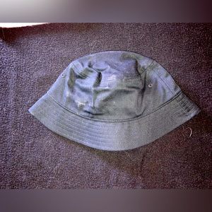 BRAND NEW BUCKET HAT